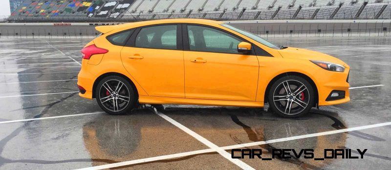 2015 Ford Focus ST Tangerine Scream ST2 Pack 27