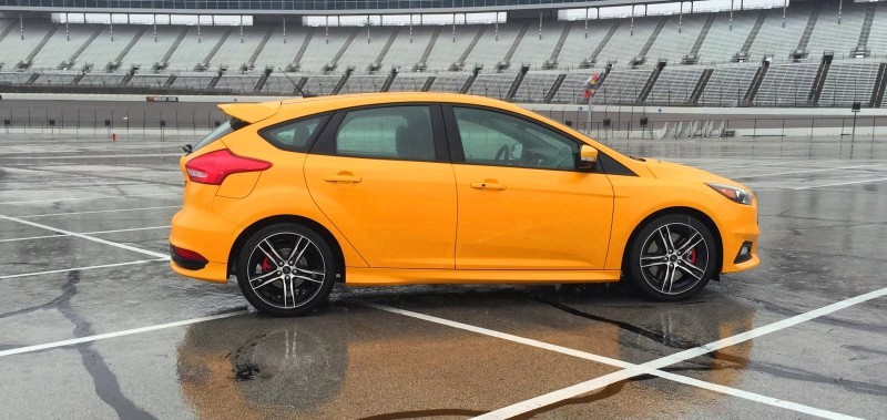 2015 Ford Focus ST Tangerine Scream ST2 Pack 28