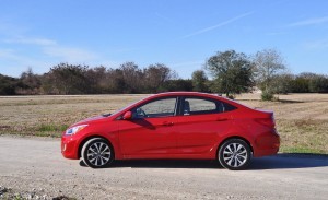 2015 Hyundai Accent GLS Sedan 25