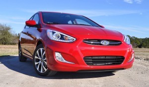 2015 Hyundai Accent GLS Sedan 3