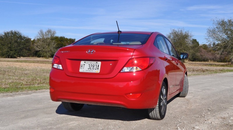 2015 Hyundai Accent GLS Sedan 35