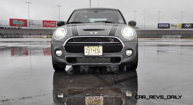 2015 MINI Cooper S Hardtop 4-Door 1