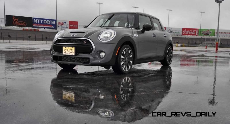 2015 MINI Cooper S Hardtop 4-Door 15