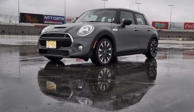 2015 MINI Cooper S Hardtop 4-Door 16