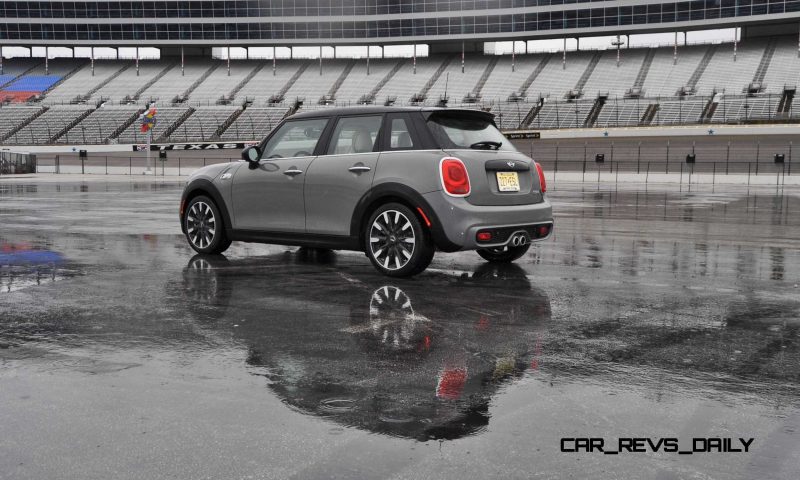 2015 MINI Cooper S Hardtop 4-Door 31