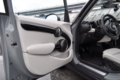 2015 MINI Cooper S Hardtop 4-Door Interior 5