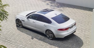 2016 Jaguar XF 10