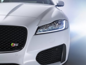 2016 Jaguar XF 3