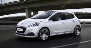 PEUGEOT_208GTLine_1502PC001