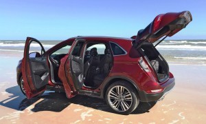 Road Test Review - 2015 Lincoln MKC Black Label 2