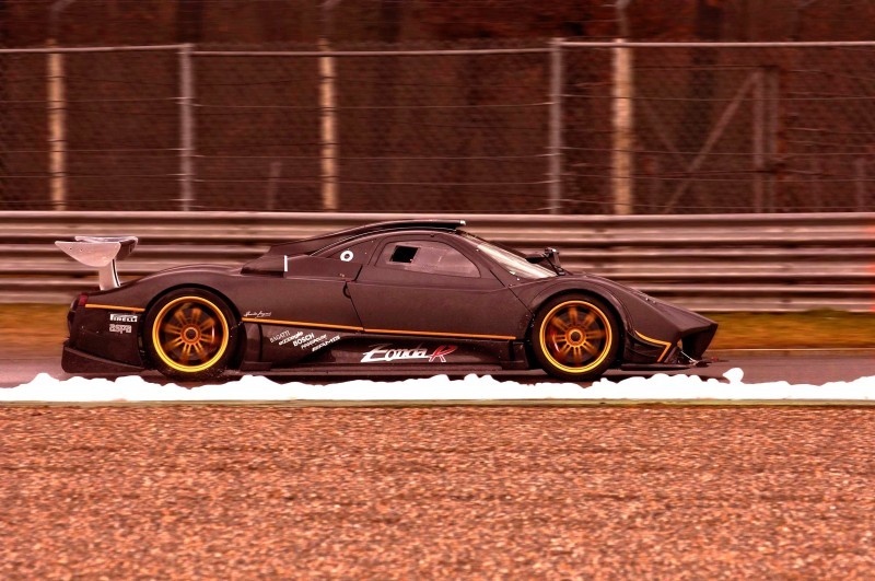 2009 PAGANI Zonda R 40 copy