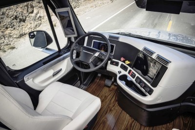 World Premiere Freightliner Inspiration Truck