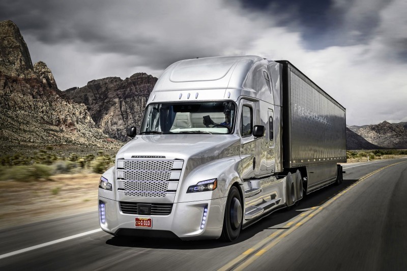 World Premiere Freightliner Inspiration Truck