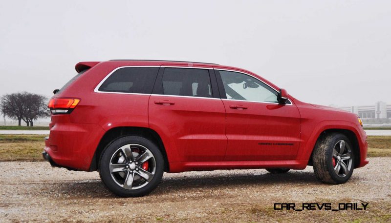 2015 Jeep Grand Cherokee SRT  30