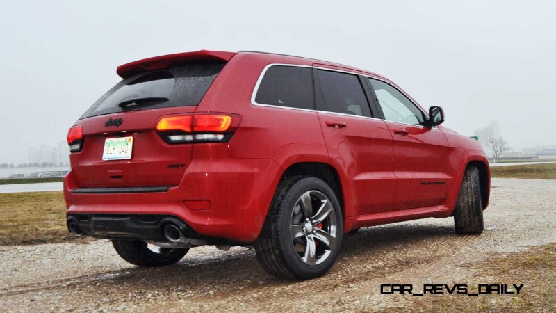 2015 Jeep Grand Cherokee SRT  33