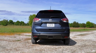 2015 Nissan Rogue SV 10