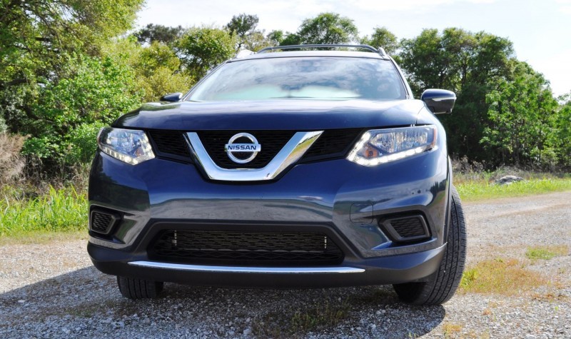 2015 Nissan Rogue SV 19