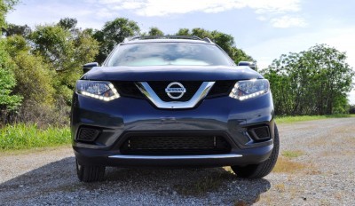 2015 Nissan Rogue SV 22