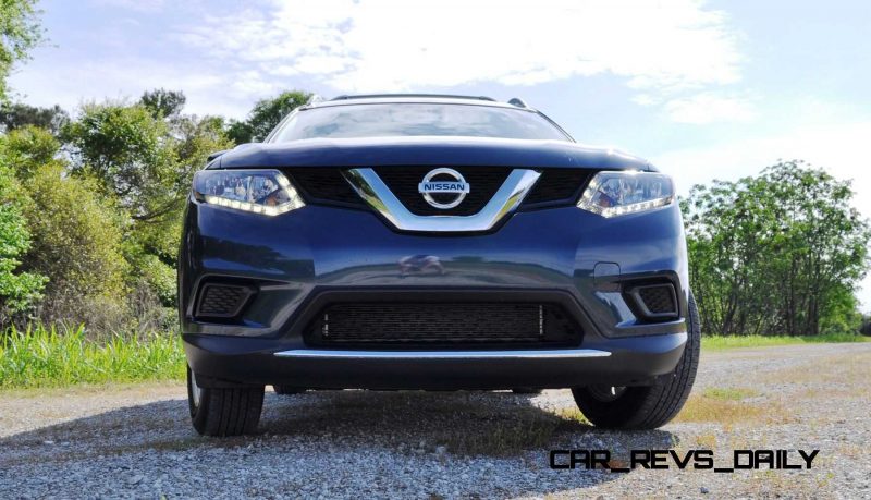 2015 Nissan Rogue SV 23