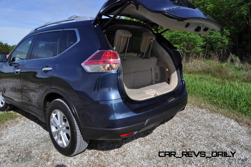 2015 Nissan Rogue SV 31