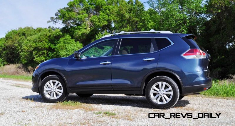 2015 Nissan Rogue SV 4