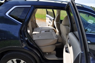 2015 Nissan Rogue SV 42