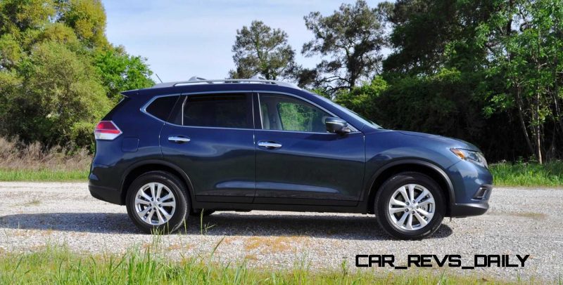 2015 Nissan Rogue SV 48