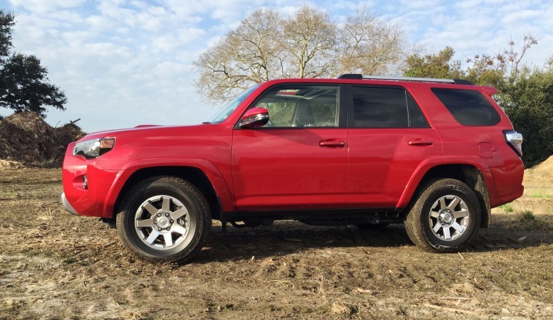 2015 Toyota 4Runner  25