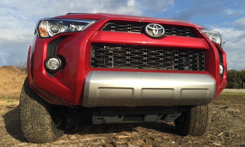 2015 Toyota 4Runner  30