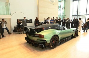 2016 Aston Martin VULCAN 13