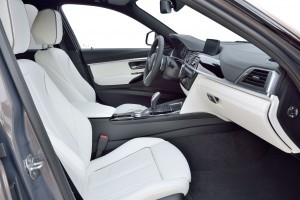 2016 BMW 3 Series Interiors 14