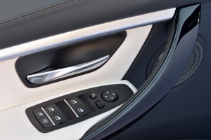 2016 BMW 3 Series Interiors 22