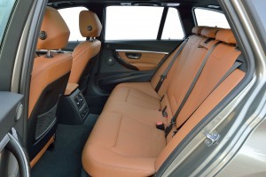 2016 BMW 3 Series Interiors 4