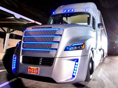 daimler-freightliner-inspiration-truck-9659