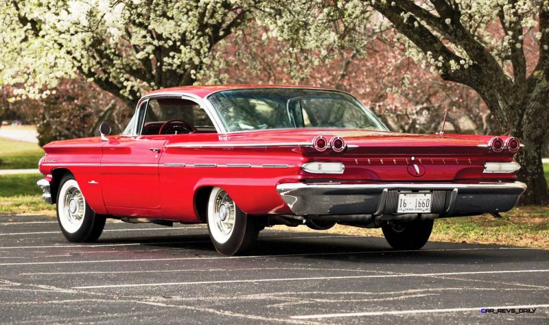 1960 Pontiac Bonneville Sport Coupe 2