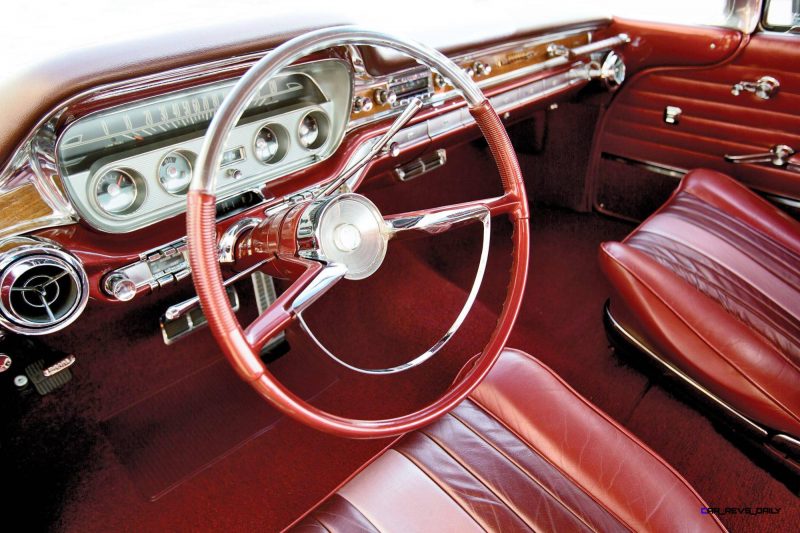 1960 Pontiac Bonneville Sport Coupe 4