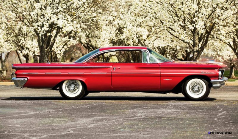 1960 Pontiac Bonneville Sport Coupe 5