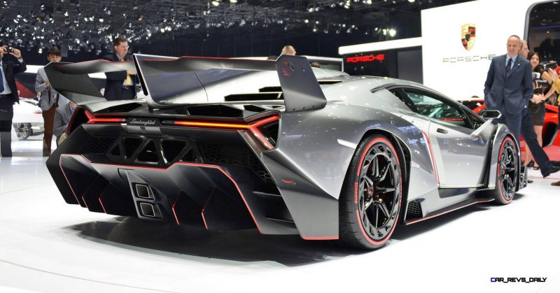 2013 Lamborghini VENENO Coupe 1