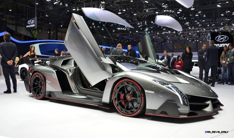 2013 Lamborghini VENENO Coupe 12