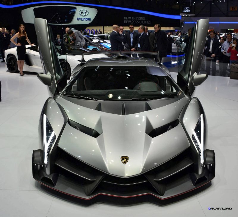 2013 Lamborghini VENENO Coupe 14