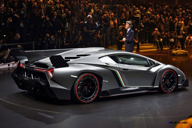 2013 Lamborghini VENENO Coupe 24