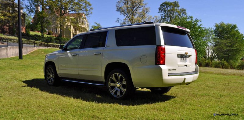 2015 Chevrolet Suburban LTZ 4WD White Diamond Tricoat 29