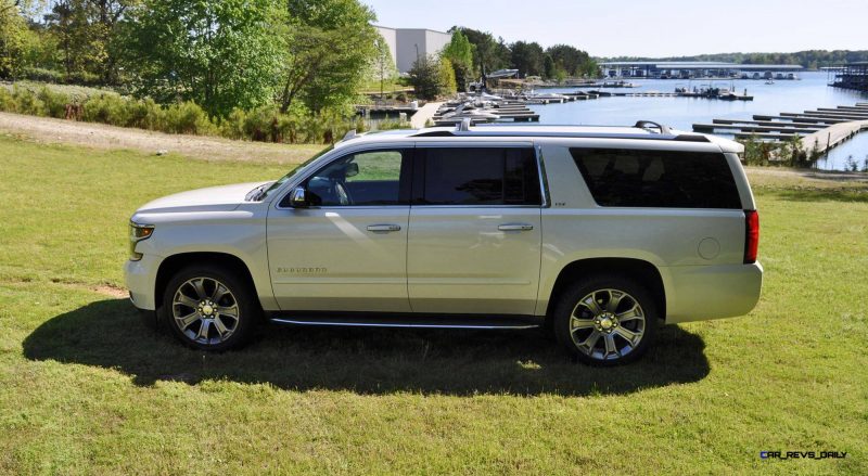 2015 Chevrolet Suburban LTZ 4WD White Diamond Tricoat 40