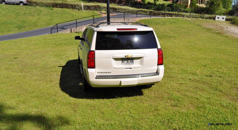 2015 Chevrolet Suburban LTZ 4WD White Diamond Tricoat 45