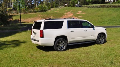 2015 Chevrolet Suburban LTZ 4WD White Diamond Tricoat 56