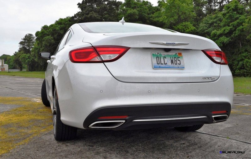 2015 Chrysler 200C V6 15