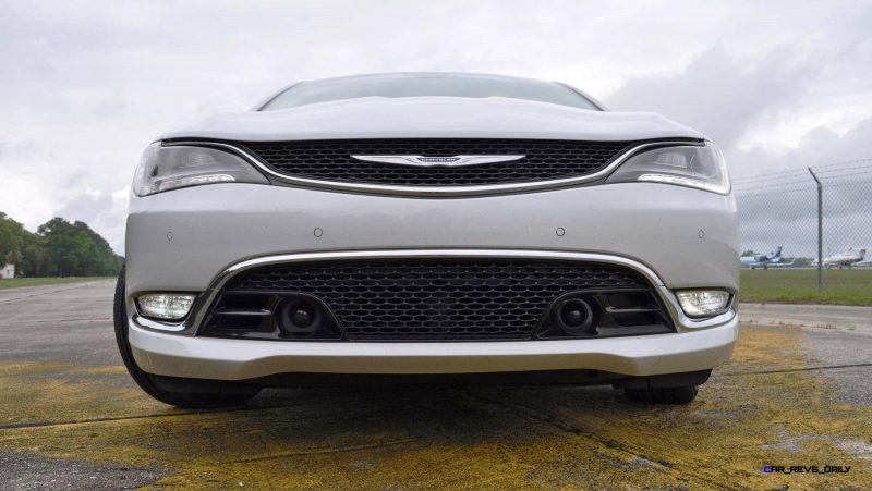 2015 Chrysler 200C V6 24