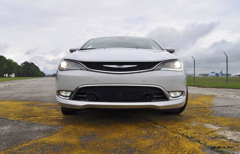 2015 Chrysler 200C V6 26