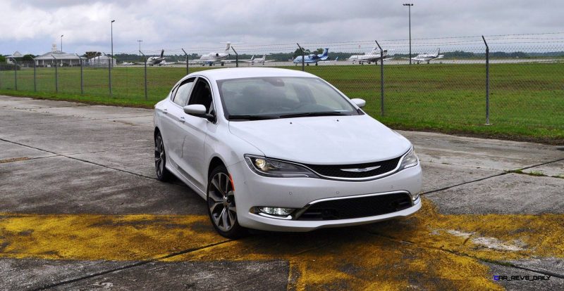 2015 Chrysler 200C V6 37