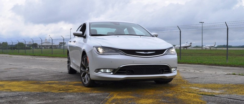 2015 Chrysler 200C V6 38